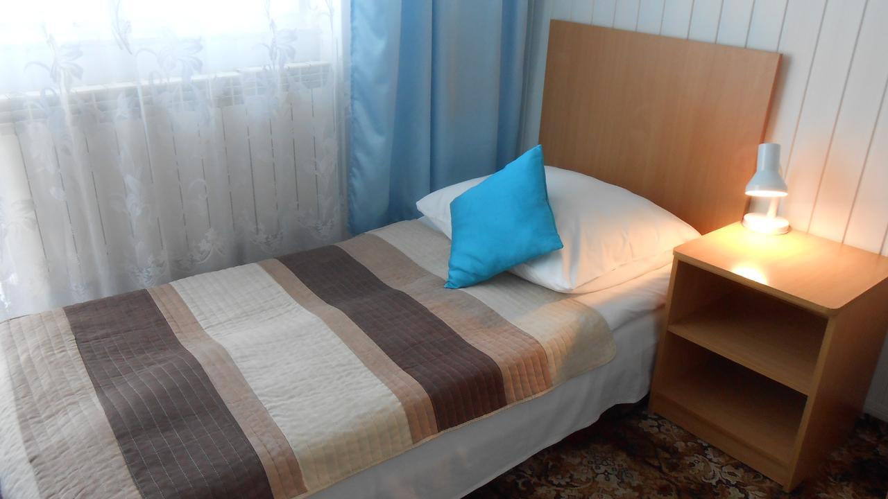 Hotel Leon 比亚瓦波德拉斯卡 外观 照片